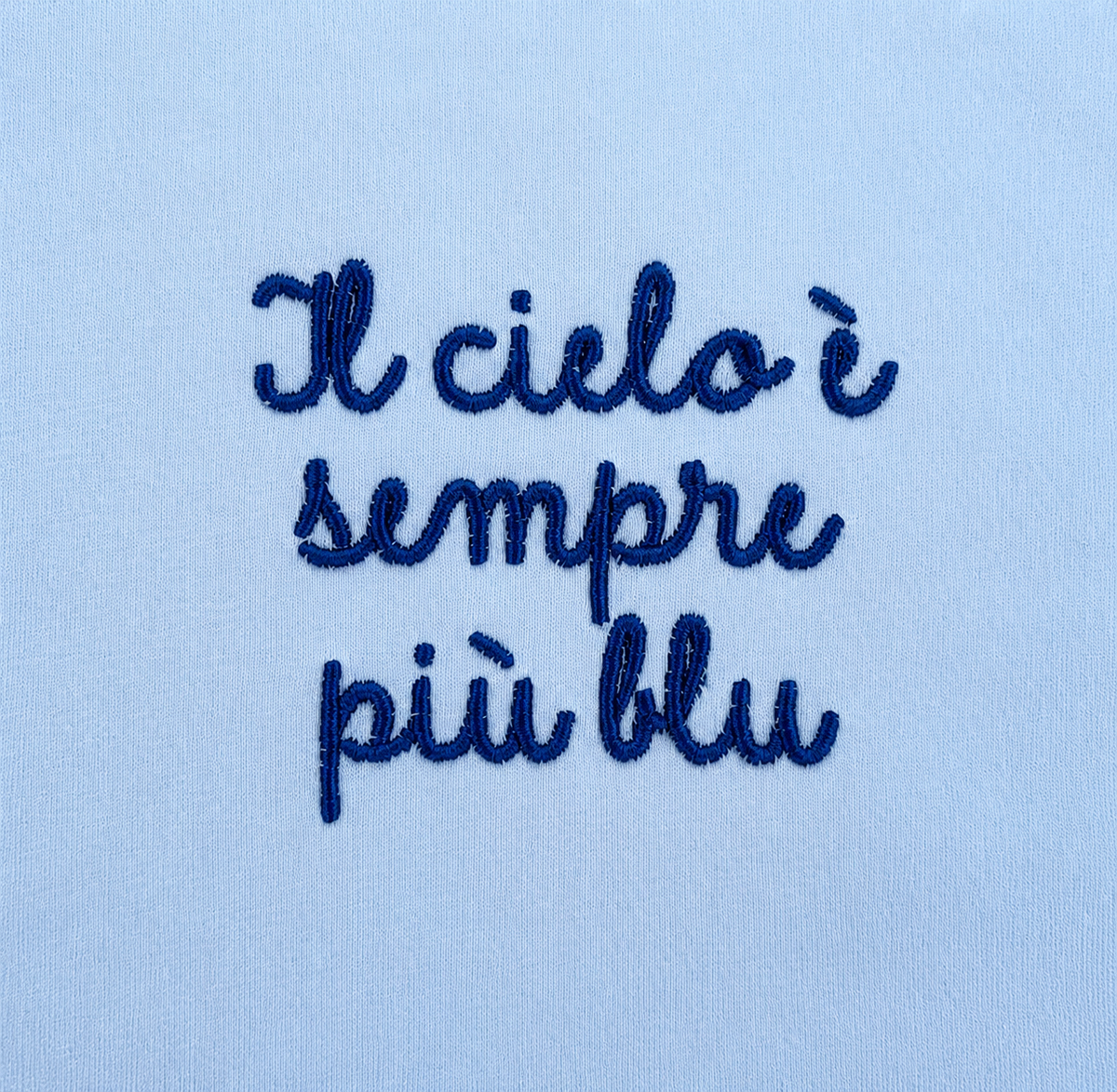 T-Shirt "Il cielo è sempre più blu"